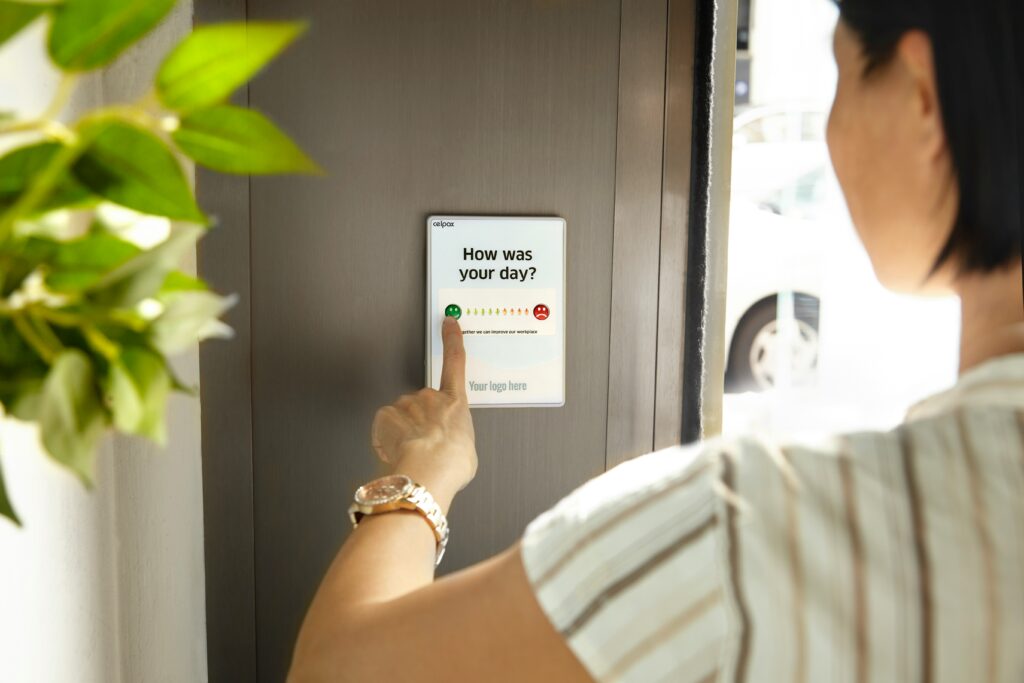How to Measure Employee Experience: KPIs and Metrics That *Really* Matter